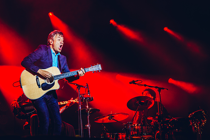 Bart Peeters @ Marktrock Aalst 2016, foto 1, foto's door Elke Briers - FrontView Magazine