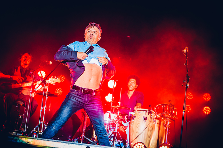 Bart Peeters @ Marktrock Aalst 2016, foto 8, foto's door Elke Briers - FrontView Magazine