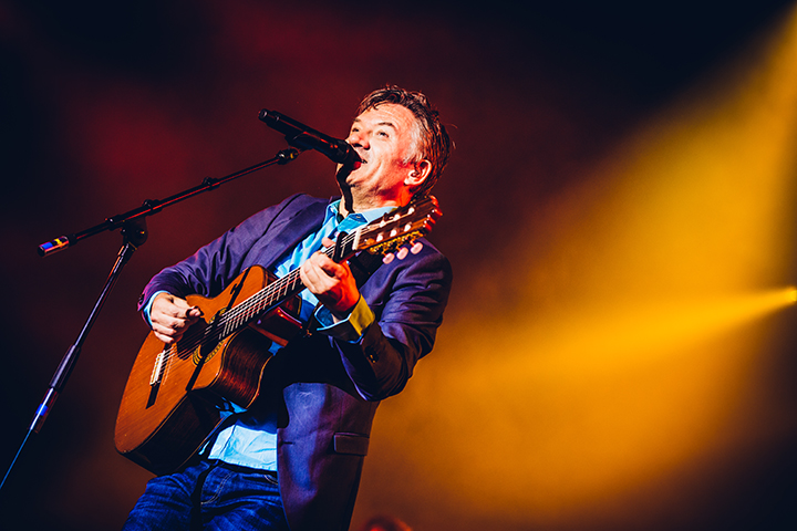 Bart Peeters @ Marktrock Aalst 2016, foto 18, foto's door Elke Briers - FrontView Magazine