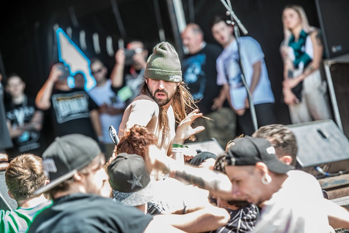 Desolated @ Ieper Hardcore Fest, picture 6, photographed by Luc Luyten - FrontView Magazine
