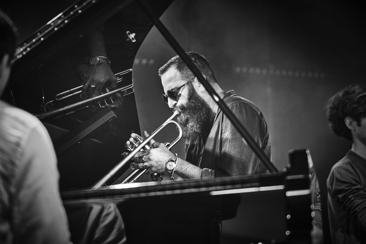 Jazz Middelheim - Zondag 14 augustus Avishai Cohen, Tutu Pouane, Jef Neve & Typhoon, STUFF. 'Hybrid Love', picture 12, photographed by Frederik Strobbe - FrontView Magazine