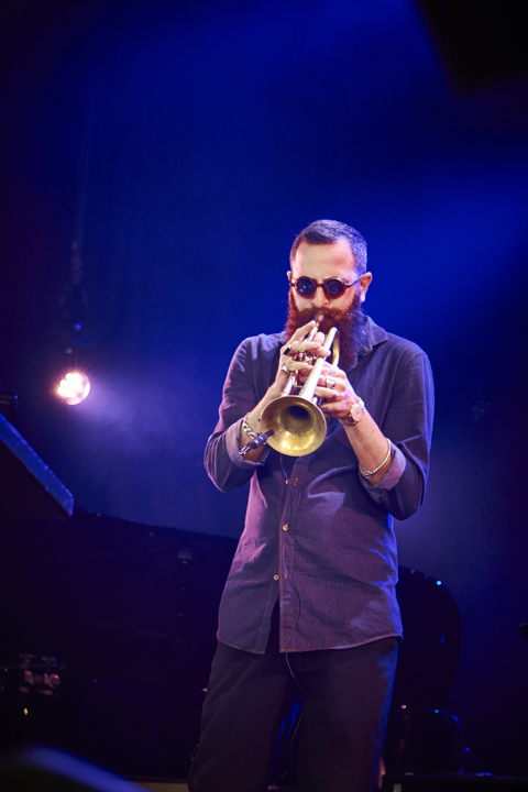 Jazz Middelheim - Zondag 14 augustus Avishai Cohen, Tutu Pouane, Jef Neve & Typhoon, STUFF. 'Hybrid Love', picture 15, photographed by Frederik Strobbe - FrontView Magazine