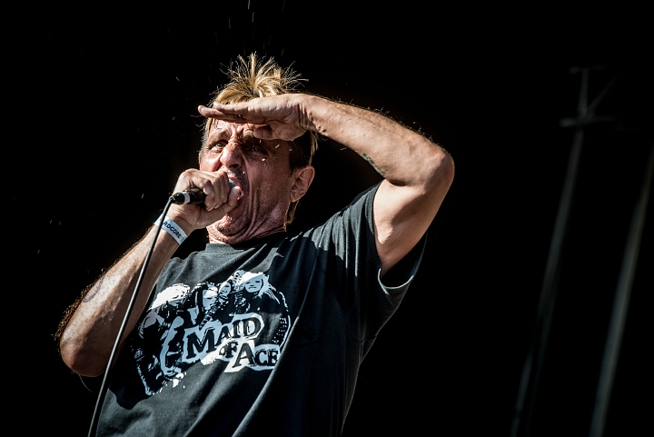 MDC @ Ieper Hardcore Fest, picture 3, photographed by Luc Luyten - FrontView Magazine