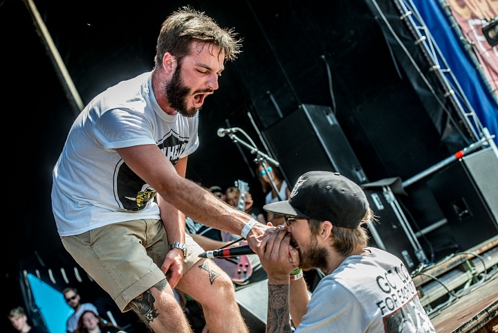 Stab @ Ieper Hardcore Fest, picture 3, photographed by Luc Luyten - FrontView Magazine