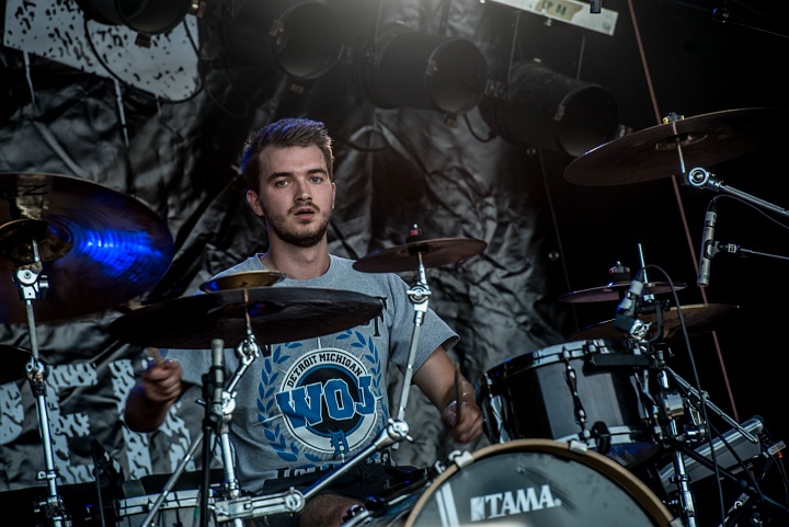 Stab @ Ieper Hardcore Fest, picture 6, photographed by Luc Luyten - FrontView Magazine