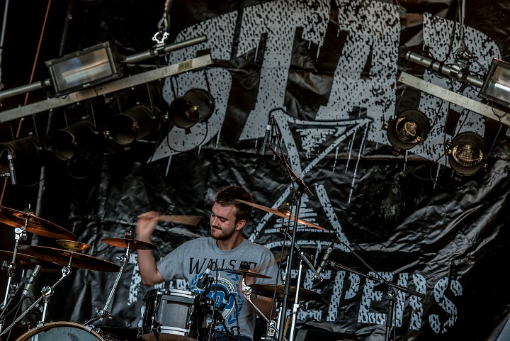 Stab @ Ieper Hardcore Fest, picture 16, photographed by Luc Luyten - FrontView Magazine