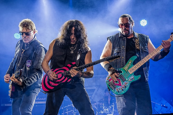 Twisted Sister @ Alcatraz Metal Fest 2016, foto 4, foto's door Edwin Houdevelt - FrontView Magazine