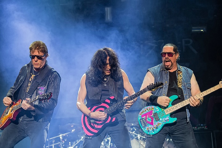 Twisted Sister @ Alcatraz Metal Fest 2016, foto 8, foto's door Edwin Houdevelt - FrontView Magazine