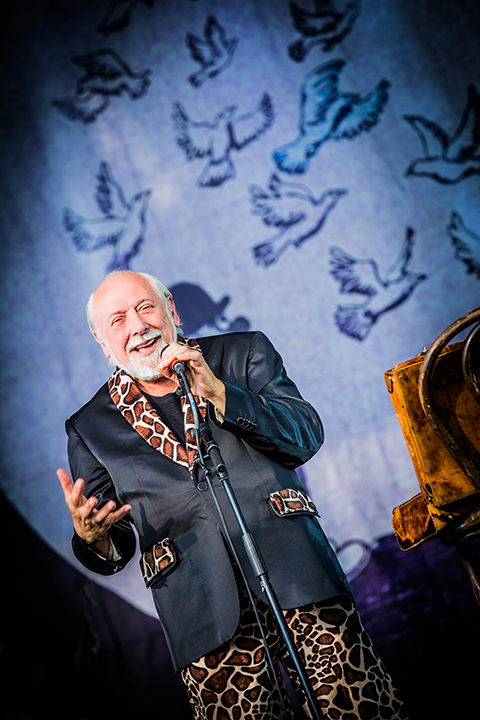 Urbanus & De Fanfaar @ Marktrock Aalst 2016, foto 4, foto's door Elke Briers - FrontView Magazine