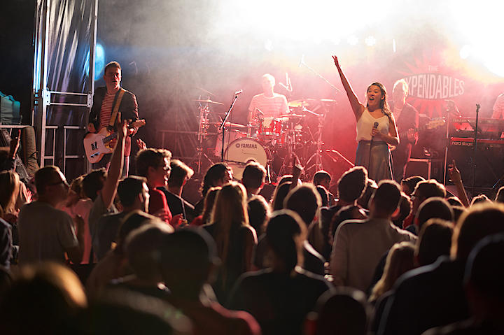 Silke & The Expendables @ Engie Parties Kapellen, picture 36, photographed by James Van Roosbroeck - FrontView Magazine