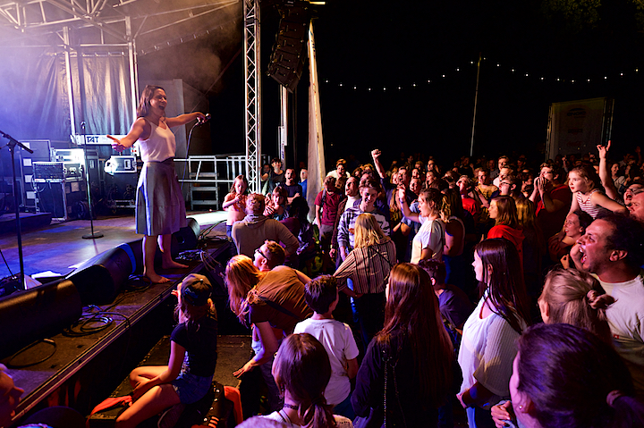 Silke & The Expendables @ Engie Parties Kapellen, picture 37, photographed by James Van Roosbroeck - FrontView Magazine