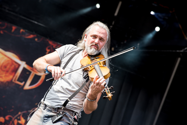 Versengold @ Summer Breeze 2016, picture 9, photographed by Dorien Goetschalckx - FrontView Magazine