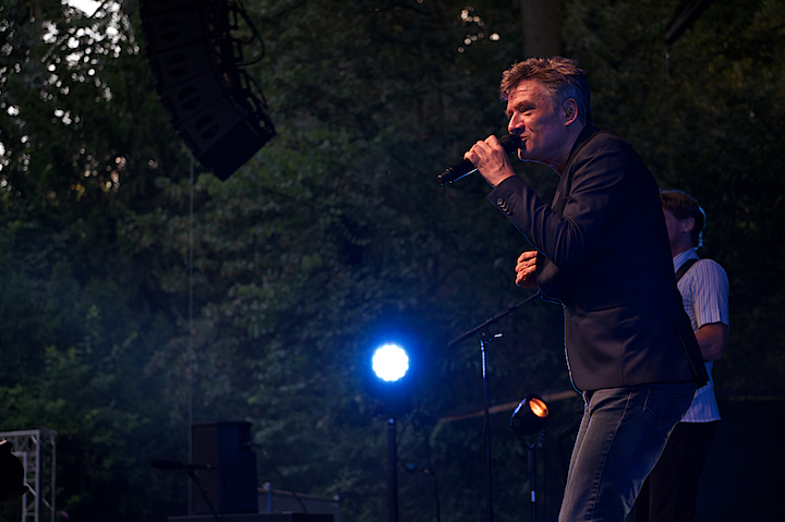 Bart Peeters @ OLT Rivierenhof, picture 5, photographed by James Van Roosbroeck - FrontView Magazine
