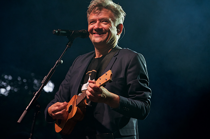 Bart Peeters @ OLT Rivierenhof, picture 38, photographed by James Van Roosbroeck - FrontView Magazine