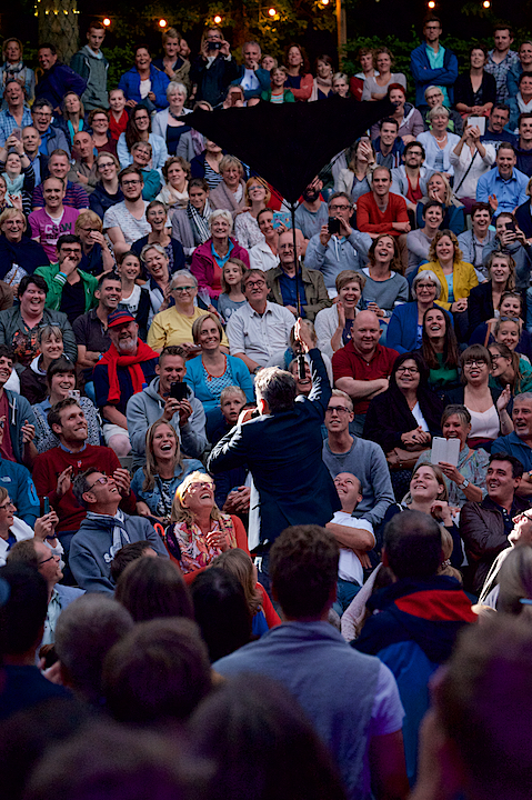 Bart Peeters @ OLT Rivierenhof, picture 48, photographed by James Van Roosbroeck - FrontView Magazine