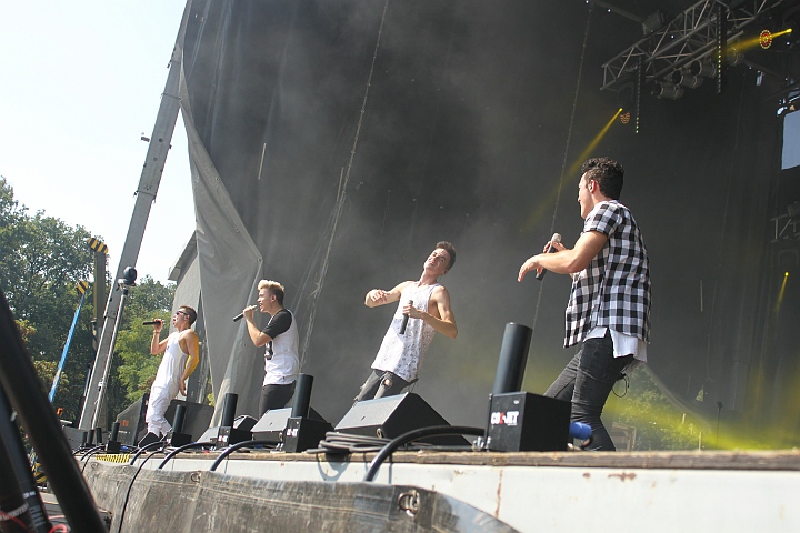 Boycode @ Buitenbeenpop, Leopoldsburg, foto 22, foto's door Heidi Elen - FrontView Magazine