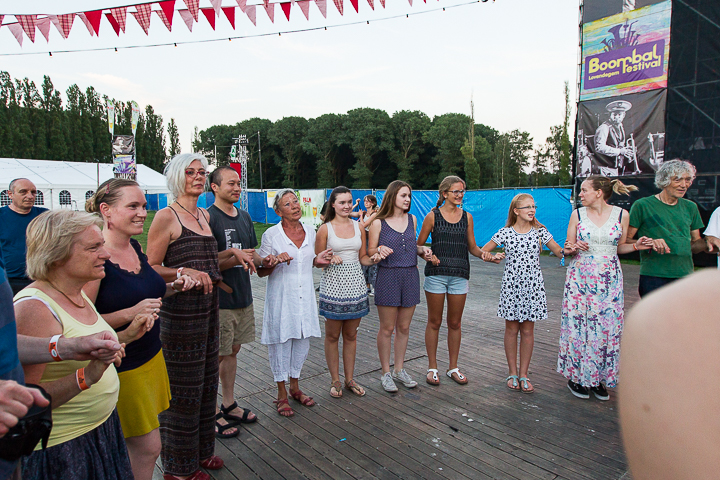 Folkdansinitiatie Kurt Garrez @ BoombalFestival Dag 1 Lovendegem, picture 8, photographed by Guy Danneels - FrontView Magazine