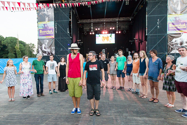 Folkdansinitiatie Kurt Garrez @ BoombalFestival Dag 1 Lovendegem, picture 9, photographed by Guy Danneels - FrontView Magazine