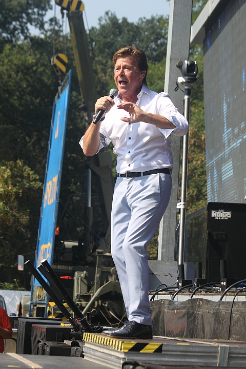 Jo Vally @ Buitenbeenpop, Leopoldsburg, picture 5, photographed by Heidi Elen - FrontView Magazine