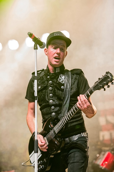 Janez Detd @ Boerenrock 2016, foto 18, foto's door Edwin Houdevelt - FrontView Magazine
