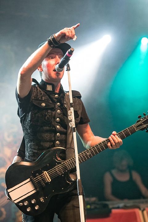 Janez Detd @ Boerenrock 2016, foto 29, foto's door Edwin Houdevelt - FrontView Magazine