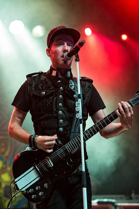 Janez Detd @ Boerenrock 2016, foto 42, foto's door Edwin Houdevelt - FrontView Magazine