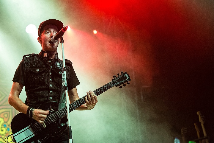 Janez Detd @ Boerenrock 2016, foto 46, foto's door Edwin Houdevelt - FrontView Magazine