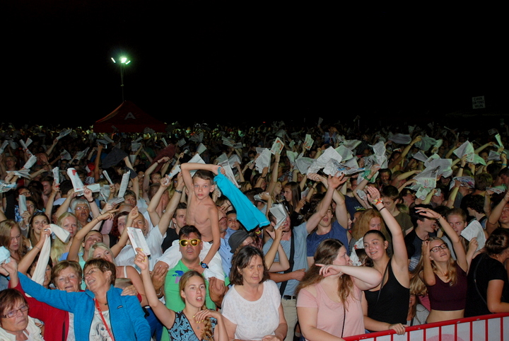 Vlaanderen Zingt @ Ekeren, picture 26, photographed by Peter Minnebo - FrontView Magazine