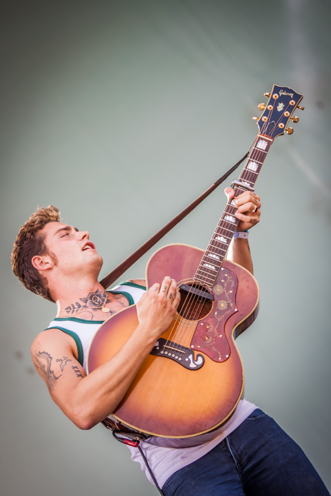 Douwe Bob @ Strandfestival ZAND, foto 16, foto's door Frank Bogers - FrontView Magazine