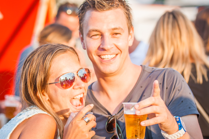 Guus Meeuwis @ Strandfestival ZAND, foto 20, foto's door Frank Bogers - FrontView Magazine