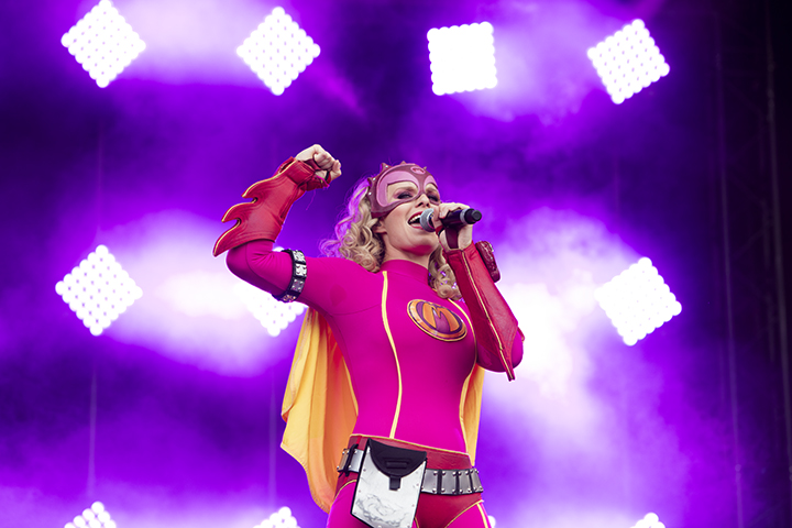 Mega Mindy @ Maanrock 2016, picture 7, photographed by Frank Lambrechts - FrontView Magazine