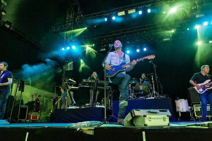 Stan Van Samang @ Boerenrock 2016, foto 18, foto's door Edwin Houdevelt - FrontView Magazine