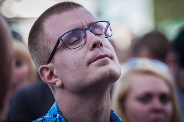 Typhoon @ Strandfestival ZAND, foto 21, foto's door Frank Bogers - FrontView Magazine