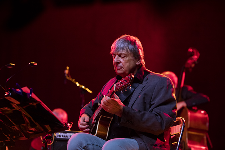 Philip Catherine @ OLT Rivierenhof, picture 6, photographed by Frank Lambrechts - FrontView Magazine