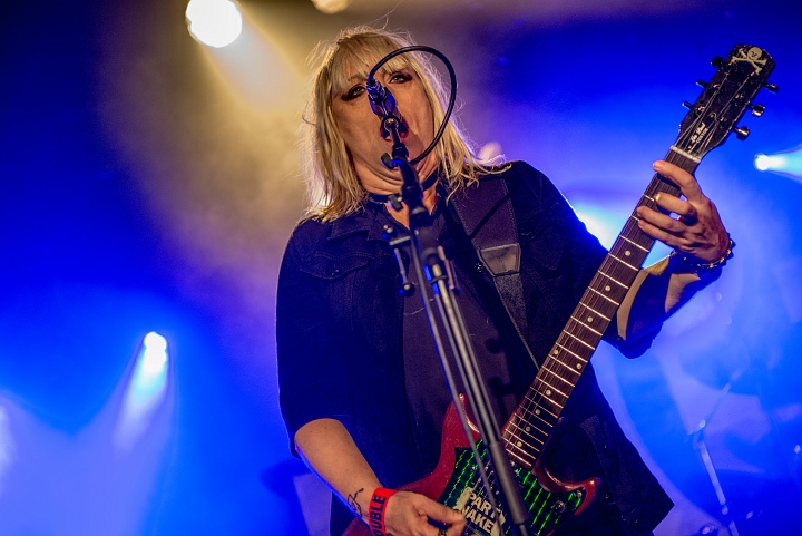 L 7 @ Muziekodroom, foto 10, foto's door Luc Luyten - FrontView Magazine