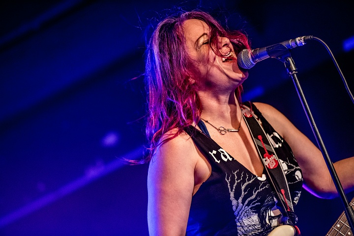L 7 @ Muziekodroom, foto 17, foto's door Luc Luyten - FrontView Magazine