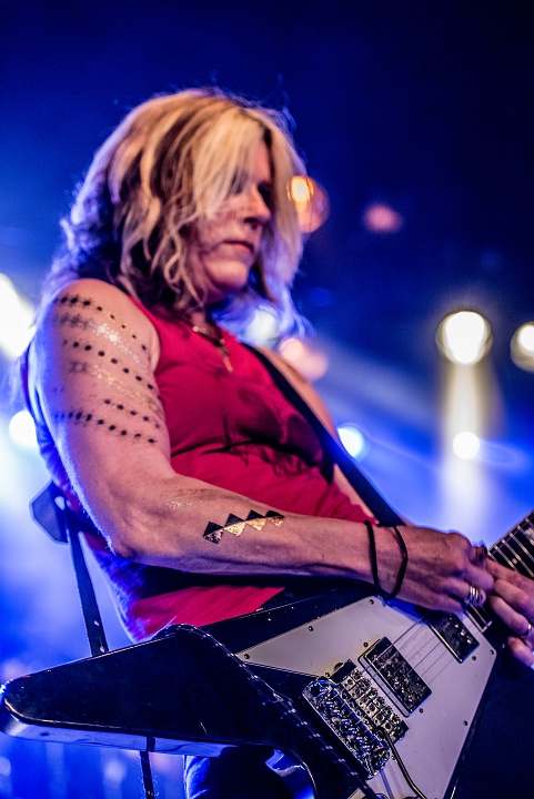 L 7 @ Muziekodroom, foto 21, foto's door Luc Luyten - FrontView Magazine