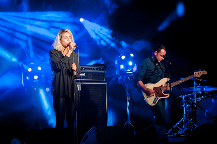 Intergalactic Lovers @ Ten Vrede Diksmuide, picture 1, photographed by Devid Camerlynck - FrontView Magazine