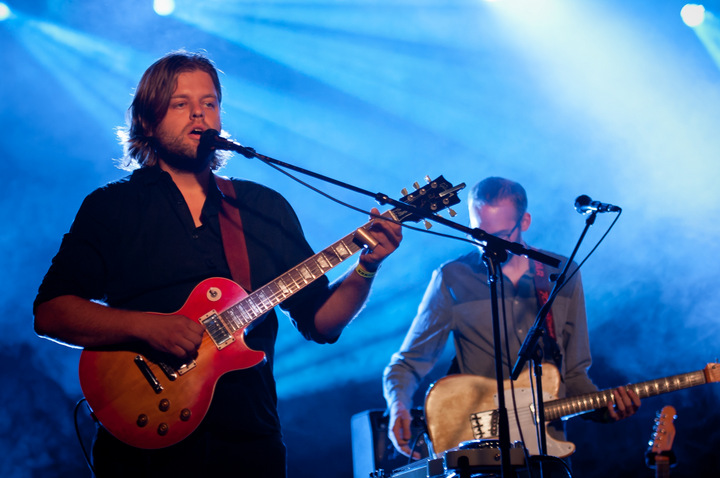 Intergalactic Lovers @ Ten Vrede Diksmuide, picture 2, photographed by Devid Camerlynck - FrontView Magazine