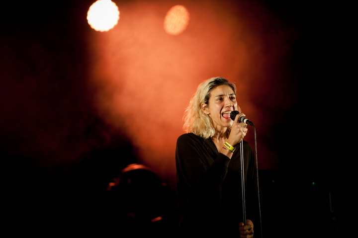 Intergalactic Lovers @ Ten Vrede Diksmuide, picture 3, photographed by Devid Camerlynck - FrontView Magazine