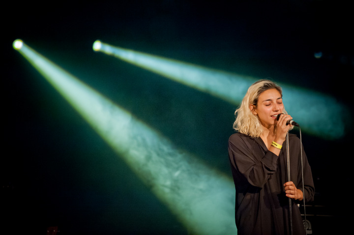 Intergalactic Lovers @ Ten Vrede Diksmuide, picture 10, photographed by Devid Camerlynck - FrontView Magazine