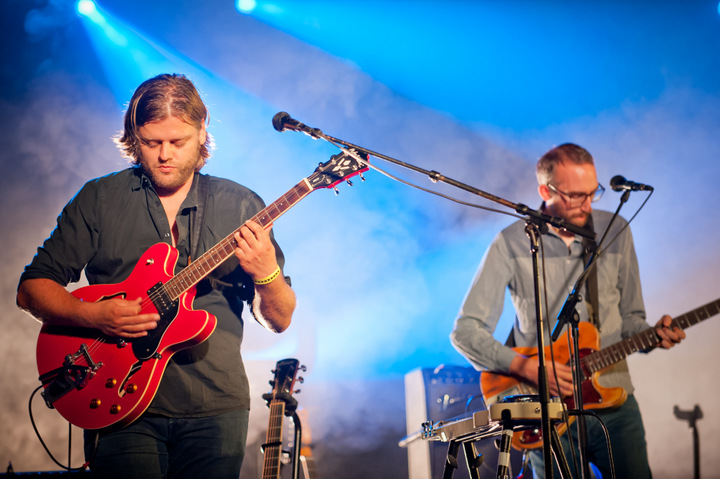 Intergalactic Lovers @ Ten Vrede Diksmuide, picture 11, photographed by Devid Camerlynck - FrontView Magazine