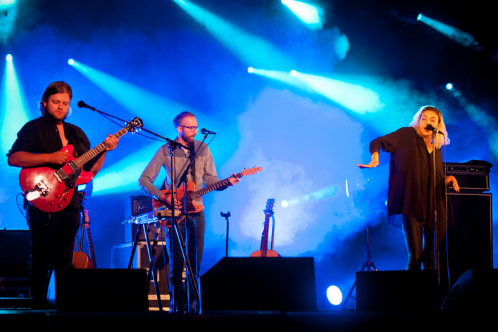 Intergalactic Lovers @ Ten Vrede Diksmuide, picture 12, photographed by Devid Camerlynck - FrontView Magazine