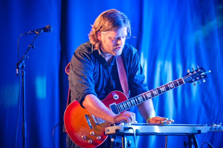 Intergalactic Lovers @ Ten Vrede Diksmuide, picture 30, photographed by Devid Camerlynck - FrontView Magazine