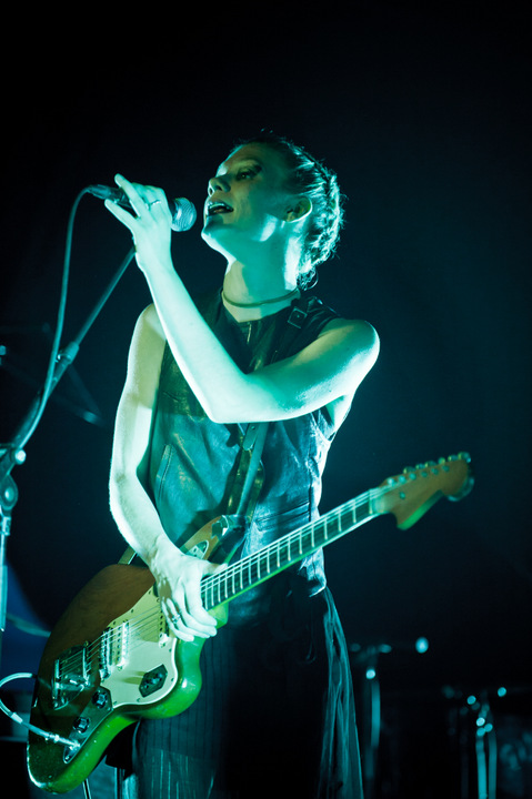 Trixie Whitley @ Ten Vrede Diksmuide, picture 9, photographed by Devid Camerlynck - FrontView Magazine