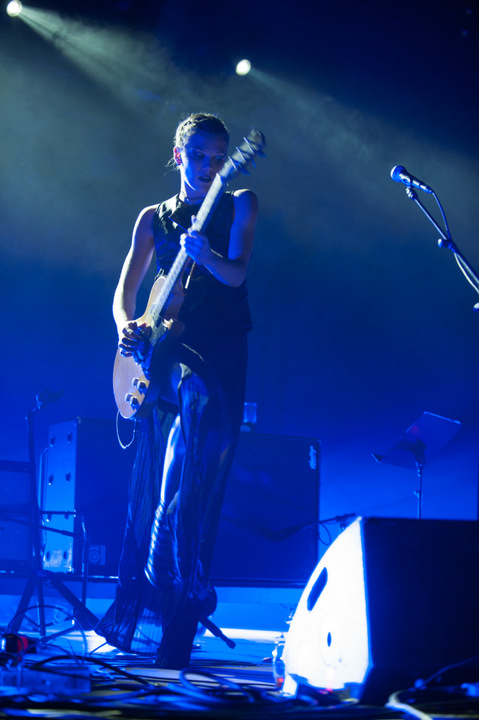 Trixie Whitley @ Ten Vrede Diksmuide, picture 18, photographed by Devid Camerlynck - FrontView Magazine