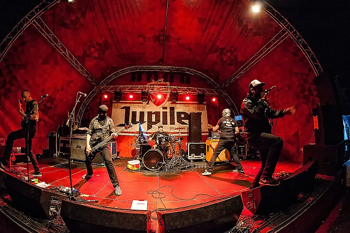 Fleddy Melculy @ Olensfest 2016, picture 16, photographed by Edwin Houdevelt - FrontView Magazine