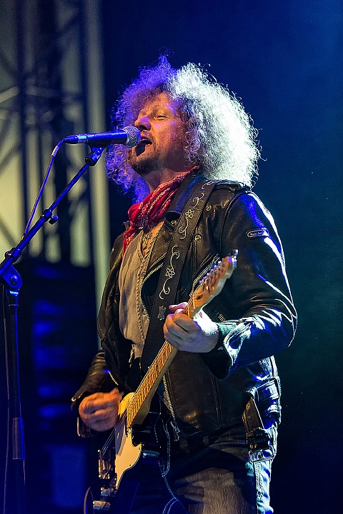 Luke Gasser @ Olensfest 2016, picture 2, photographed by Edwin Houdevelt - FrontView Magazine