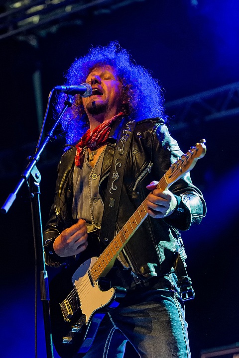 Luke Gasser @ Olensfest 2016, picture 9, photographed by Edwin Houdevelt - FrontView Magazine