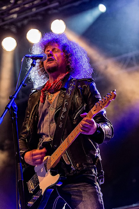 Luke Gasser @ Olensfest 2016, picture 10, photographed by Edwin Houdevelt - FrontView Magazine
